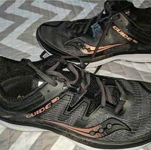 Saucony Guide ISO size 10